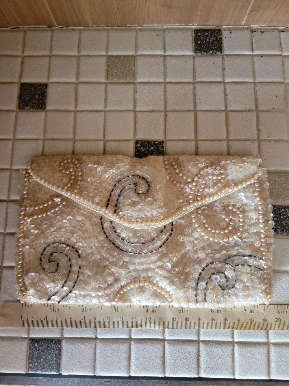 Beaded Sequin Pearl-Trim Vintage Clutch in Ivory